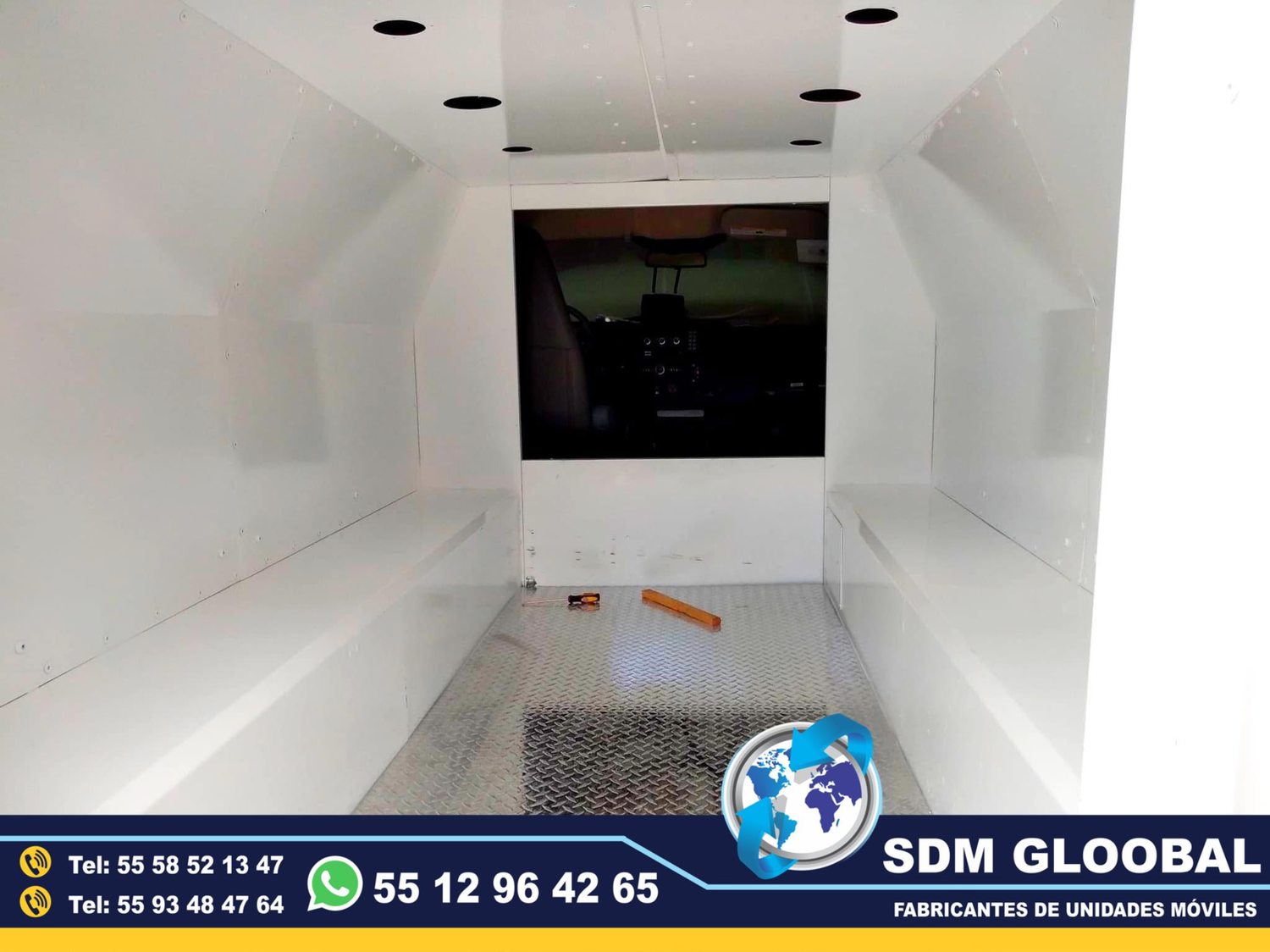Equipamiento de unidad movil para tralasdo de delincuentes&nbsp;reos